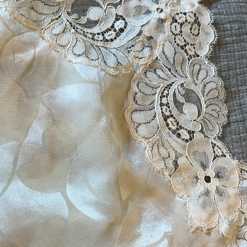 VINTAGE 70s Ladies Union Made in USA Lady Lynne Lingerie Camisole Ivory Lace | S - Picture 6 of 13